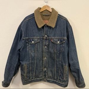 Vintage Levis Denim Trucker Jacket! Size XXL Amazing Condition!